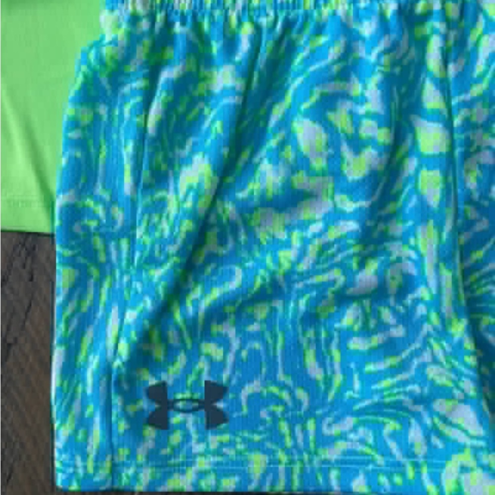 Under Armour Little Girl Outfit - Picture 3 of 3
